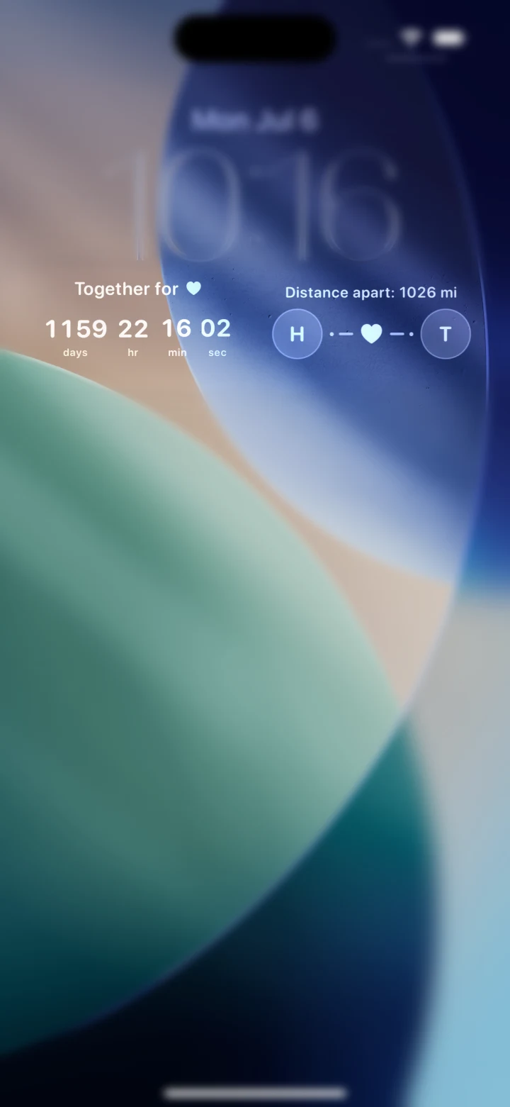 Den lock screen widgets showing time together and distance apart